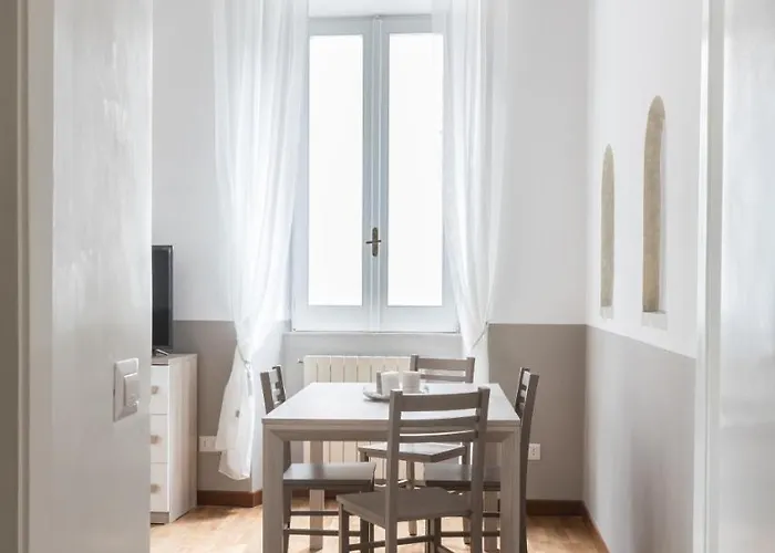 A World Aparts - 105 Pellegrino Apartment Rom